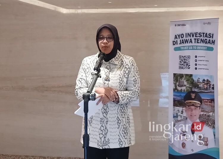 Kendal Raih Investasi Tertinggi se-Jawa Tengah pada Triwulan I 2025, Tembus Rp 2,4 Triliun 25 Sekretaris DPMPTSP Jawa Tengah, Nency Widya Rahayu. (Rizky Syahrul Al-Fath/Lingkarjateng.id)