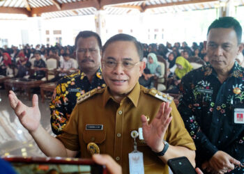 Bupati Pati Sudewo Memberikan Keterangan Pers saat pembukaan pelatihan DBHCHT Pati (6/5/2025) (Dok. Lingkar)