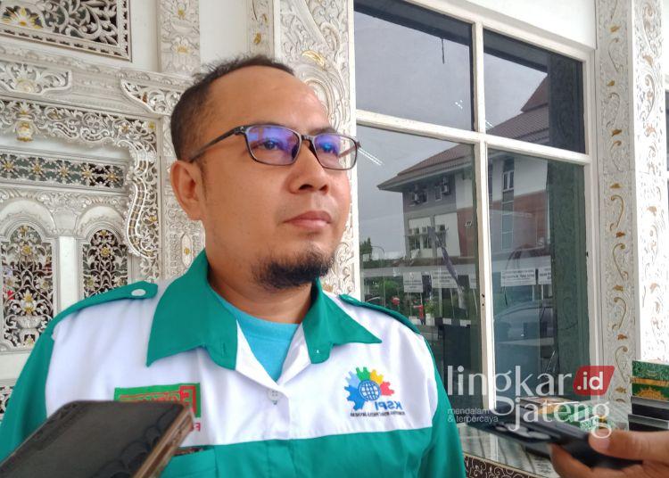 Sekretaris Dewan Buruh Kabupaten Kendal, Nasrodin. (Arvian Maulana/Lingkarjateng.id)