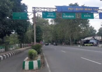 LENGANG: Kondisi Jalan Panglima Sudirman yang akan ditata ulang oleh Pemerintah Kabupaten Pati, Jawa Tengah. (Mutia Parasti/Lingkarjateng.id)