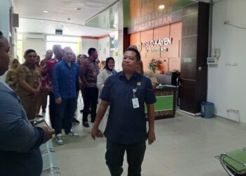 Jajaran Komisi D DPRD Kabupaten Pati saat melakukan sidak di RSUD Kayen pada Senin, 5 Mei 2025. (Setyo Nugroho/Lingkarjateng.id)