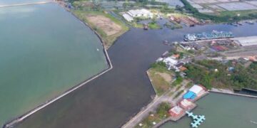 Calon lokasi pembangunan pelabuhan onshore di Kota Pekalongan yang direncanakan menjadi pusat aktivitas logistik dan perikanan, serta motor penggerak ekonomi baru bagi wilayah pesisir. (Dok. Diskominfo Kota Pekalongan/Lingkarjateng.id)