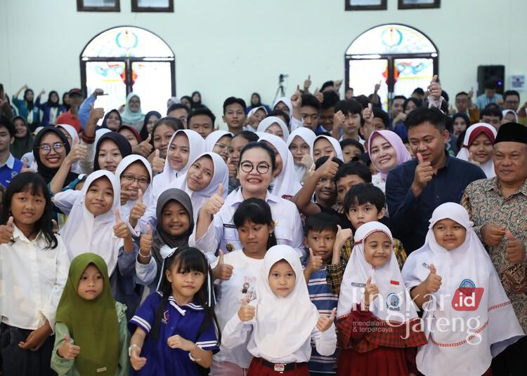Wali Kota Semarang, Agustina Wilujeng Pramestuti, saat menghadiri Olimpiade Pendidikan Tingkat Nasional yang digelar di Universitas Semarang, Minggu, 11 Mei 2025. (Dok. Pemkot Semarang/Lingkarjateng.id)