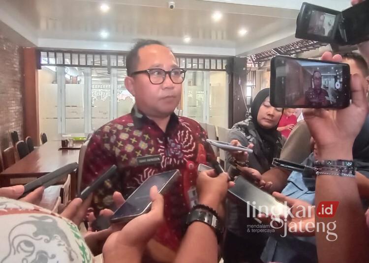 Wakil Wali Kota Semarang, Iswar Aminuddin, saat diwawancarai awak media pada Rabu, 14 Mei 2025. (Dok. Pemkot Semarang/Lingkarjateng.id)