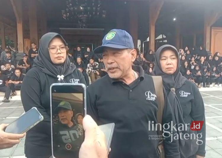 Pengurus Kelompok Pedagang Pasar Pagi Lambada, Suniprat. (Angga Rosa/Lingkarjateng.id)