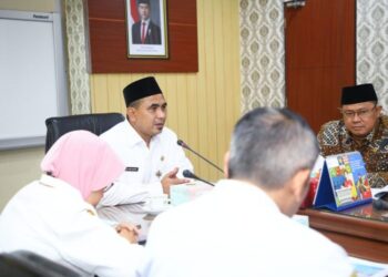 Wakil Gubernur Jawa Tengah Taj Yasin menyampaikan rencana revitalisasi Asrama Haji Donohudan saat Rapat Koordinasi Revitalisasi Asrama Haji Donohudan di ruang kerjanya, Rabu, 7 Mei 2025. (Humas Jateng/Lingkarjateng.id)