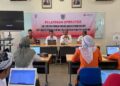 PELATIHAN: Kepala Disdikpora Kudus, Harjuna Widada, membuka pelatihan operator SPMB online di Pusat Belajar Guru (PBG) Kudus, Kamis, 5 Juni 2025. (Fahtur Rohman/Lingkarjateng.id)