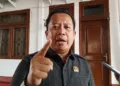 Ketua Komisi D DPRD Kabupaten Pati, Teguh Bandang Waluyo, saat diwawancarai di kantornya pada Kamis, 26 Juni 2025. (Setyo Nugroho/Lingkarjateng.id)