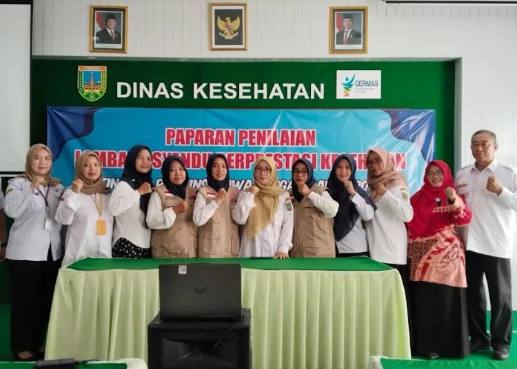 Kader Posyandu Kenanga Kabupaten Kudus usai mengikuti penilaian integrasi layanan primer posyandu berprestasi tingkat Provinsi Jawa tengah 2025. (Fahtur Rohman/Lingkarjateng.id)