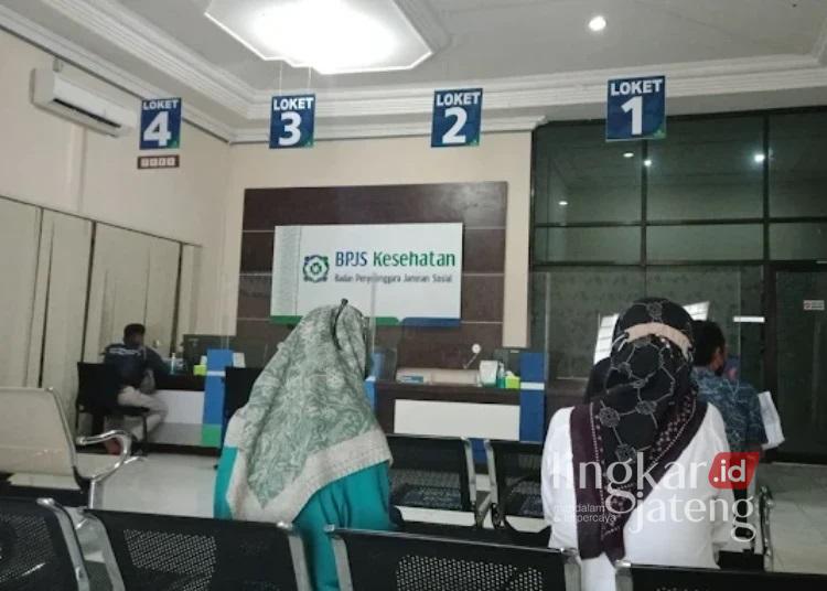 Pelayanan di Kantor BPJS Kesehatan Blora. (Eko Wicaksono/Lingkarjateng.id)