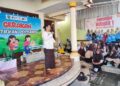 Kepala Bidang Kesehatan Masyarakat Dinas Kesehatan Kabupaten Kudus, Nuryanto, menyampaikan materi di Posyandu ILP Desa Ngemplak, Kecamatan Undaan, Kabupaten Kudus pada Kamis, 12 Juni 2025. (Fahtur Rohman/Lingkarjateng.id)
