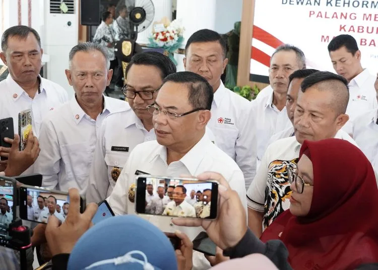 Progres Regrouping SD di Pati 90 Persen, Bupati: Tidak Ada Penolakan Wali Murid 25 Bupati Pati Sudewo saat diwawancarai di Pendopo Kabupaten Pati pada Rabu, 25 Juni 2025. (Setyo Nugroho/Lingkarjateng.id)