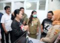 Wali Kota Semarang Agustina Wilujeng Pramestuti saat meninjau pelaksanaan program Cek Kesehatan Gratis (CKG) baru-baru ini. (ANTARA/Lingkarjateng.id)