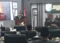 Wakil Wali Kota Pekalongan, Balgis Diab, saat memberikan penjelasan mengenai Raperda Pertanggungjawaban Pelaksanaan APBD 2024 dan Perubahan KUA-PPAS 2025 di Ruang Sidang Paripurna DPRD Kota Pekalongan, Senin, 16 Juni 2025. (Fahri Akbar/Lingkarjateng.id)