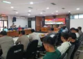 Perkumpulan Pengemudi dan Pengusaha Jepara (PPPJ) melakukan audiensi dengan Forkopimda Jepara terkait aturan ODOL di Aula Mapolres Jepara pada Jumat, 20 Juni 2025. (Tomi Budianto/Lingkarjateng.id)