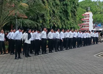 Alasan Pemkab Jepara Belum Terapkan WFA ASN 31 Calon ASN Pemkab Jepara saat mengikuti apel. (Tomi Budianto/Lingkarjateng.id)