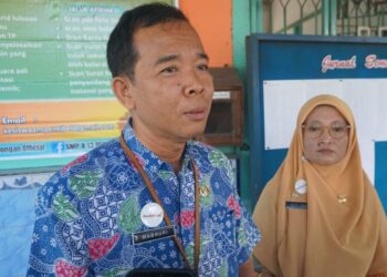 Plt Kepala Dindik Kota Pekalongan, Mabruri. (Fahri Akbar/Lingkarjateng.id)