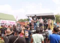 Ratusan sopir truk saat menggelar aksi demonstrasi terkait aturan ODOL di Lapangan Kridosono, Kabupaten Blora, pada Senin, 23 Juni 2025. (Eko Wicaksono/Lingkarjateng.id)