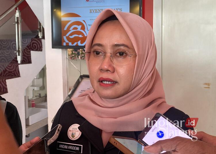 Cegah Stunting, DKK Kudus Perluas Program Si Cantik ke Seluruh Puskesmas 25 Kepala Dinas Kesehatan Kabupaten (DKK) Kudus, Andini Aridewi. (Mohammad Fahtur Rohman/Lingkarjateng.id)