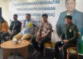 DPRD Jateng: Program Ketahanan Pangan Harus Dibarengi Penguatan SDM 27 DISKUSI: Wakil Ketua DPRD Jawa Tengah, Mohammad Saleh (tengah), saat menjadi narasumber kegiatan peningkatan kualitas pengawasan pelaksanaan peraturan daerah bersama mahasiswa di Semarang belum lama ini. (Unggul Priambodo/Lingkarjateng.id)