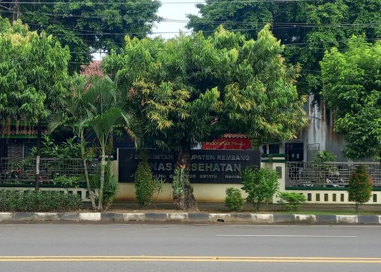 Kasus HIV di Rembang Capai 65 Orang, 3 Kecamatan Ini Jadi Fokus Penanganan 25 Kantor Dinas Kesehatan Kabupaten Rembang. (Muhammad Faalih/Lingkarjateng.id)