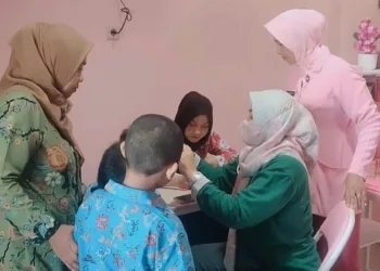 Kegiatan pemeriksaan kesehatan Di Posyandu Kemala Purwodadi, Kabupaten Grobogan. (Dok. Dinkes Grobogan/Lingkarjateng.id)