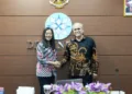 Dewan Pers Jajaki Kerja Sama Internasional dengan HEC Montreal 28 Ketua Komisi Kemitraan, Hubungan Antar Lembaga dan Infrastruktur, Rosarita Niken Widiastuti menerima kunjungan Dr. Javad Mottaghi, Adjunct Professor of HEC Montreal, di Gedung Dewan Pers pada Rabu, 2 Juli 2025 lalu. (Dok. Dewan Pers/Lingkarjateng.id)