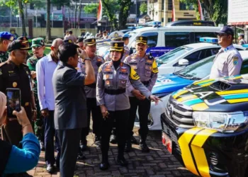 Kapolres Salatiga AKBP Veronika saat mensosialisasikan Operasi Patuh Candi, Senin, 14 Juli 2025. (Dok. Polres Salatiga)