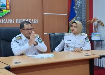 Bupati Semarang, Ngesti Nugraha, didampingi Wakil Bupati Nur Arifah. (Hesty Imaniar/Lingkarjateng.id)