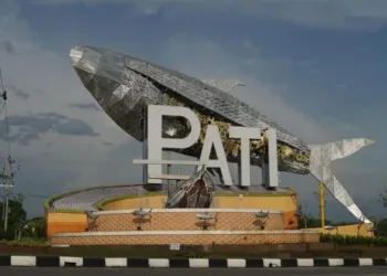 Monumen Bandeng yang menjadi salah satu ikon Kabupaten Pati. (Facebook Karang Taruna Pati)