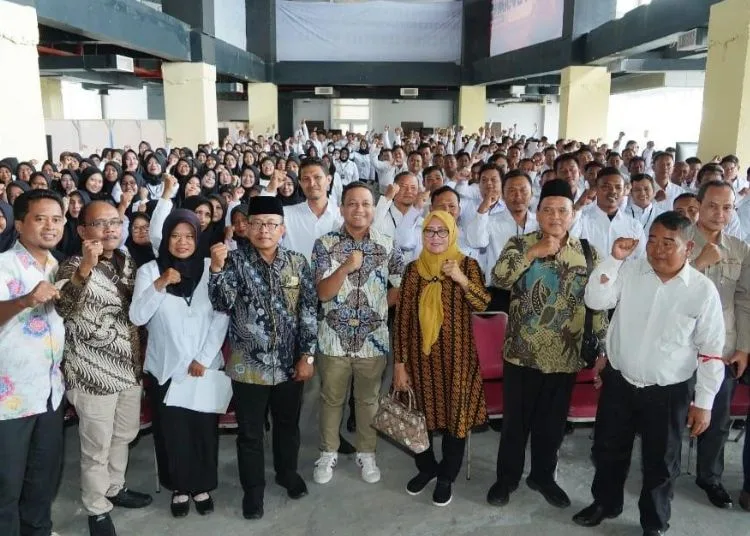 Pemkot Pekalongan Perjuangkan 2.375 Tenaga Honorer Jadi PPPK Paruh Waktu 25 Para calon Pegawai Pemerintah dengan Perjanjian Kerja (PPPK) Pemerintah Kota Pekalongan. (Kominfo Kota Pekalongan/Lingkarjateng.id)
