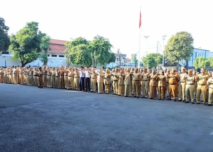 Sejumlah ASN Pemkab Kudus Sering Absen Diganjar Hukuman 25 ILUSTRASI: Aparatur Sipil Negara Pemerintah Kabupaten Kudus. (Nisa Hafizhotus Syarifa/Lingkarjateng.id)