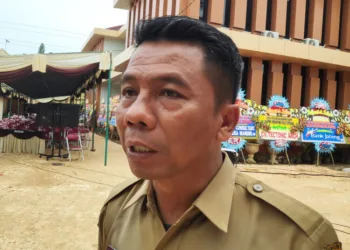 Kepala DinsosPPKB Rembang, Prapto Raharjo. (Muhammad Faalih/Lingkarjateng.id)