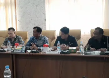 Pansus Hak Angket DPRD Pati saat menggelar sidang terkait kebijakan Bupati Sudewo pada Kamis, 14 Agustus 2025 lalu. (Mutia Parasti/Lingkarjateng.id)