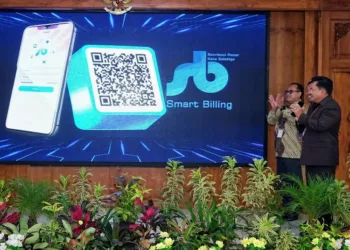 Wali Kota Salatiga, Robby Hernawan, saat meluncurkan program BayarPas di Kantor Setda Salatiga pada Senin, 25 Agustus 2025. (Prokompim Setda Salatiga/Lingkarjateng.id)