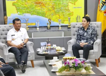 Investor Apresiasi Langkah Pemprov Jateng Kembangkan Iklim Investasi 32 Gubernur Jawa Tengah, Ahmad Luthfi, menerima kunjungan Chief Operating Officer Integrated Urban Solutions Sembcorp Industries Ltd, Gareth Wong, di Kantor Gubernur Jateng pada Rabu, 27 Agustus 2025. (Pemprov Jateng/Lingkarjateng.id)