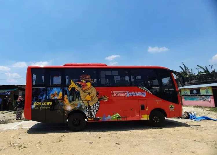 Ahmad Luthfi Sebut Operasional Trans Jateng di Blora Masih Dikaji 25 ILUSTRASI: Bus Trans Jateng. (Eko Wicaksono/Lingkarjateng.id)