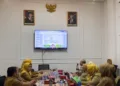 DKK Kudus Gandeng OPD Minimalkan Kasus Stunting 29 Kegiatan bimbingan teknis tata laksana stunting dan gizi buruk yang diselenggarakan Dinas Kesehatan Kabupaten Kudus di Gedung PPNI, Senin, 29 September 2025. (Nisa Hafizhotus Syarifa/Lingkarjateng.id)