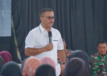 Anggota Komisi IX DPR RI, Edy Wuryanto, mengisi sosialisasi di Kecamatan Todanan, Kabupaten Blora, pada Minggu, 21 September 2025. (Eko Wicaksono/Lingkarjateng.id)