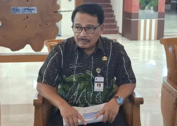 Kepala Dinas Tenaga Kerja dan Transmigrasi (Disnakertrans) Jateng, Ahmad Azis. (Rizky Syahrul Al-Fath/Lingkarjateng.id)