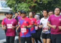 Gubernur Jateng Luthfi Bersama Ribuan Peserta Ramaikan Solo Run Fest 2025 27 Gubernur Jawa Tengah, Ahmad Luthfi, mengikuti Solo Run Fest 2025 di Kota Surakarta pada Minggu, 28 September 2025. (Pemprov Jateng/Lingkarjateng.id)