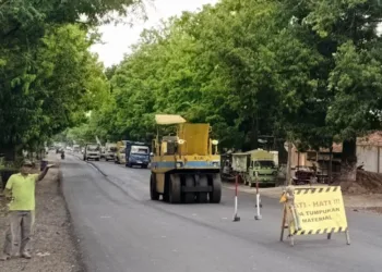 Pembangunan jalan provinsi di Kabupaten Blora. (Eko Wicaksono/Lingkarjateng.id)