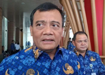 Gubernur Jawa Tengah, Ahmad Luthfi ditemui usai berkunjung di Mal Pelayanan Publik (MPP) di Lopait, Tuntang, Kabupaten Semarang pada kegiatan Kunjungan Kerja Spesifik Komisi II DPR RI, Rabu, 17 September 2025. (Hesty Imaniar/Lingkarjateng.id)