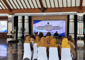 Acara Pengambilan sumpah, janji, dan pelantikan sejumlah pejabat administrator serta pejabat pengawas di pendopo Kabupaten Pati, Senin, 15 September 2025. (Facebook Mbah To)