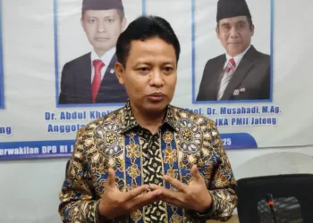 Senator Dewan Perwakilan Daerah (DPD) RI asal Jawa Tengah, Abdul Kholik. (Rizky Syahrul Al-Fath/Lingkarjateng.id)