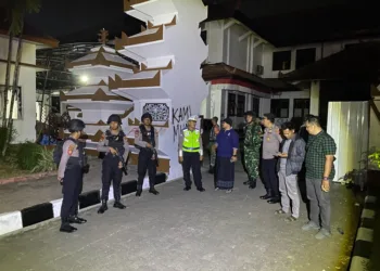 Aparat gabungan menggelar patroli di sejumlah titik wilayah Jepara pada Kamis malam, 4 September 2025. (Tomi Budianto/Lingkarjateng.id)