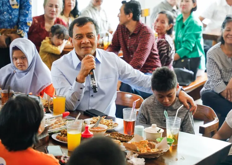 Gubernur Jateng Ahmad Luthfi 14