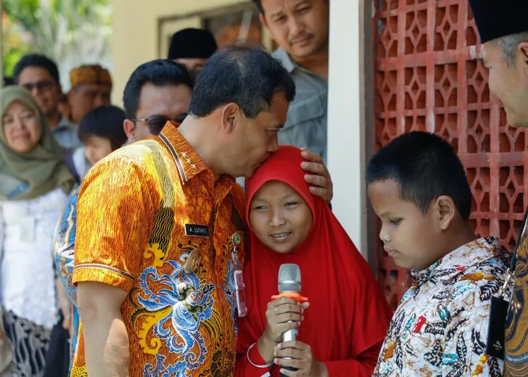 Gubernur Jawa Tengah Ahmad Luthfi 6