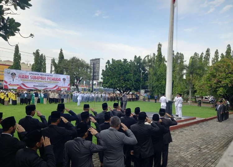 Hari Sumpah Pemuda, Wabup Rembang Ajak Generasi Muda Bergerak dan Bersatu 25 UPACARA: Suasana upacara hari Sumpah Pemuda di halaman kantor Bupati Rembang, Selasa, 28 Oktober 2025. (Muhammad Faalih/Lingkarjateng.id)