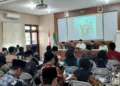 Ketua DPRD Demak, Zayinul Fata, memberikan pembekalan dalam kegiatan Latihan Kader Utama Nahdlatul Ulama di Gedung BKPSDM Kabupaten Demak, baru baru ini. (M. Burhanuddin Aslam/Lingkarjateng.id)